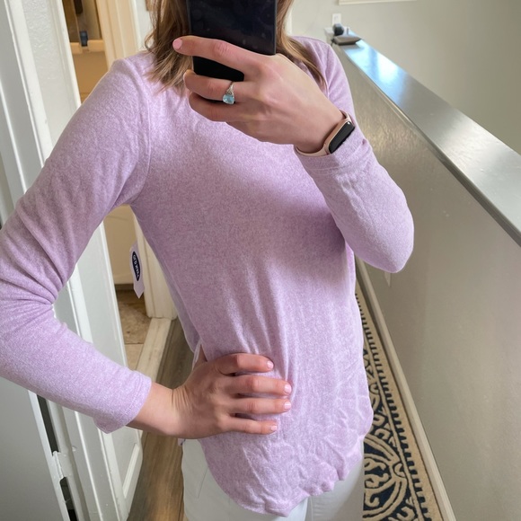 Old Navy Long Sleeve top size small - Picture 3 of 4